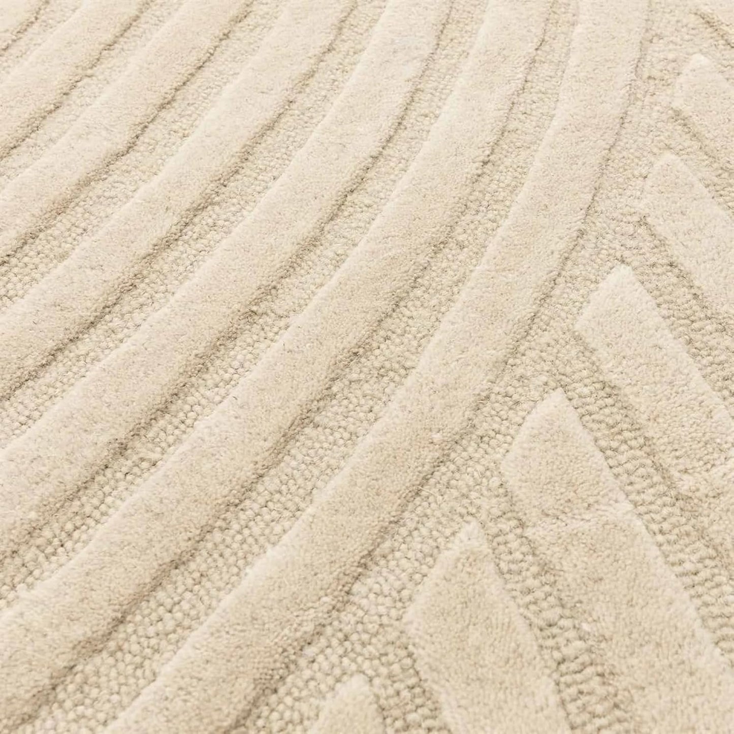 Hand Tufted - Light Beige High Low