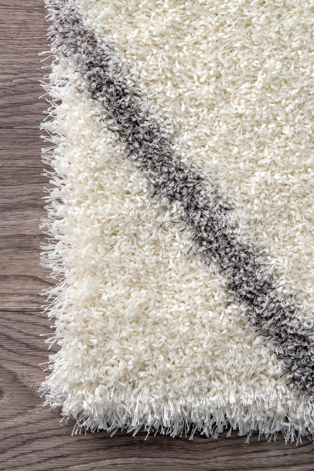 Modern Shaggy Carpet (Colour- Grey & Ivory)